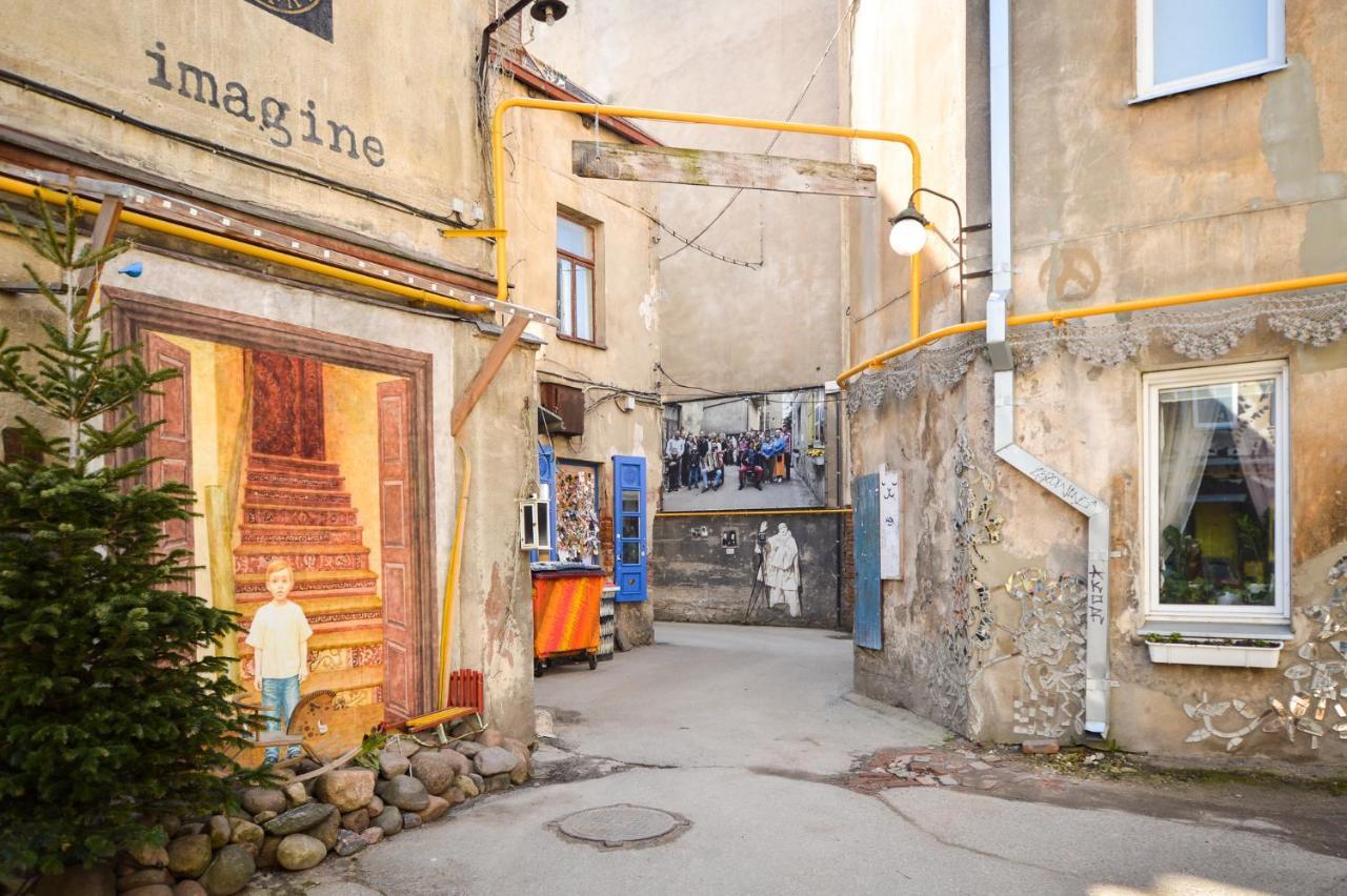 Courtyard Gallery Apartment With Free Parking Kaunas Exterior photo